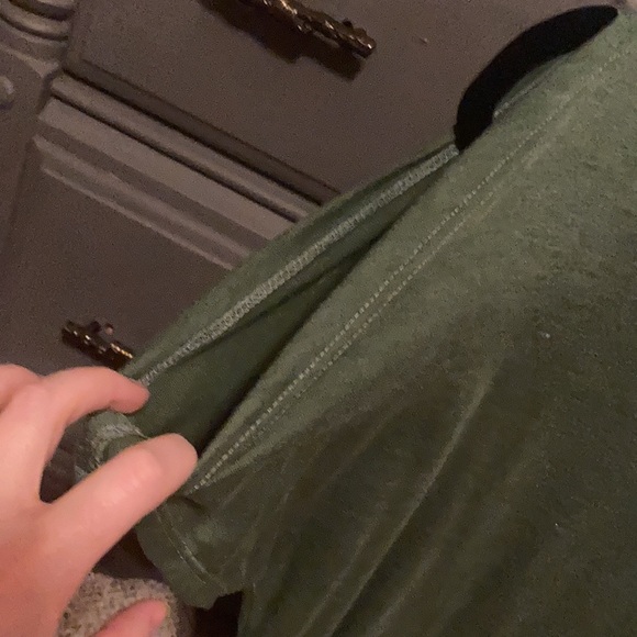 Cold shoulder tee - Picture 2 of 2